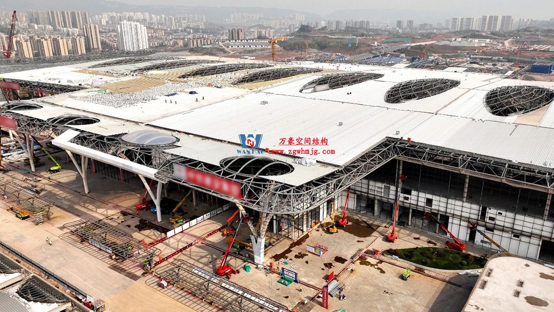 重慶東站站房正在加速建設(shè)，全力繪就項(xiàng)目新篇章