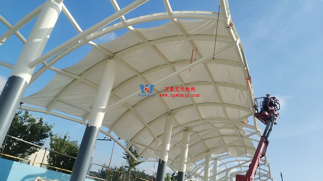 全面加速建設，創(chuàng)建優(yōu)質(zhì)精品工程
