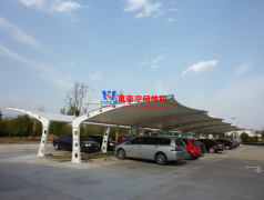 膜結構車棚建筑與傳統(tǒng)結構對比有哪些不同點？