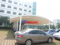 寧波膜結(jié)構(gòu)車棚制作哪個(gè)公司好？為什么寧波膜結(jié)構(gòu)公司選萬(wàn)豪？