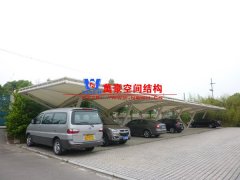 做膜結(jié)構(gòu)車棚報(bào)價(jià)價(jià)格差距很大，該怎么選膜結(jié)構(gòu)公司?