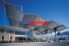 張力膜結(jié)構(gòu)是什么？張力膜結(jié)構(gòu)有哪些特點特稱？