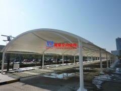 北方適合做膜結(jié)構(gòu)建筑嗎？膜結(jié)構(gòu)建筑在北方修建時(shí)要考慮哪些問題?