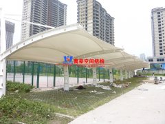 膜結(jié)構(gòu)車棚安裝時(shí)有哪些技術(shù)要求？膜結(jié)構(gòu)車棚安裝注意事項(xiàng)有哪些？