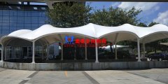 膜結(jié)構(gòu)車棚廠家哪家好？判斷膜結(jié)構(gòu)車棚廠家實力的標(biāo)準(zhǔn)有哪些？