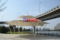 張拉膜結(jié)構(gòu)性能為何如此穩(wěn)定？其工作原理是怎樣的？