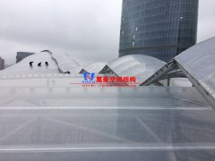 膜結(jié)構(gòu)膜材中ETFE膜與PTFE膜哪個(gè)好？分別有什么特點(diǎn)？