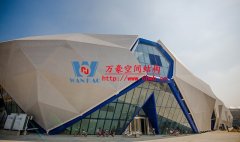 膜結(jié)構(gòu)建筑有哪幾種類型？各類膜結(jié)構(gòu)建筑分別有哪些優(yōu)缺點？