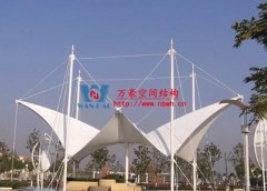 膜結(jié)構(gòu)遮陽棚安裝哪家好？為什么膜結(jié)構(gòu)遮陽棚選萬豪？