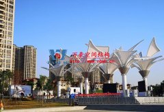 PTFE膜結(jié)構(gòu)冬季施工有哪些難題？為什么PTFE膜結(jié)構(gòu)工程在冬季施工會(huì)增加成本？