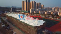張拉膜結(jié)構看臺的膜材如何選擇？張拉膜結(jié)構看臺怎么維護保養(yǎng)？